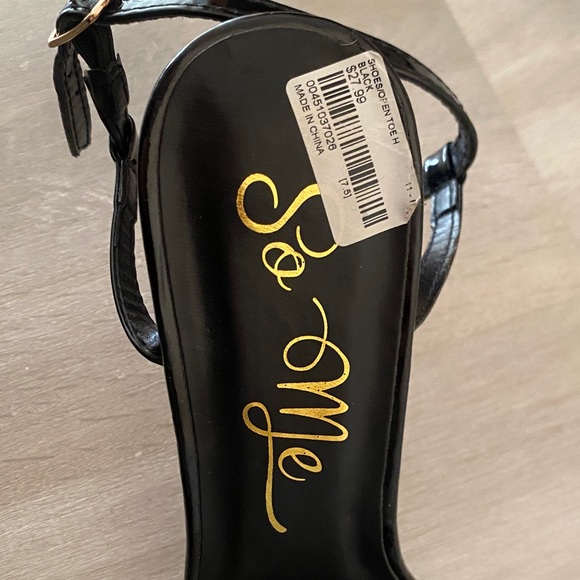 So Me Sleek Black Patent Heels - Picture 2 of 4